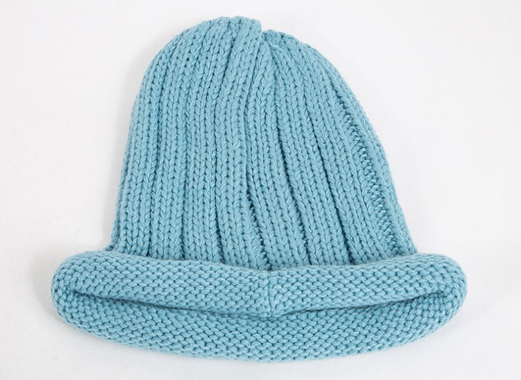 کلاه بافت لبه برگردون