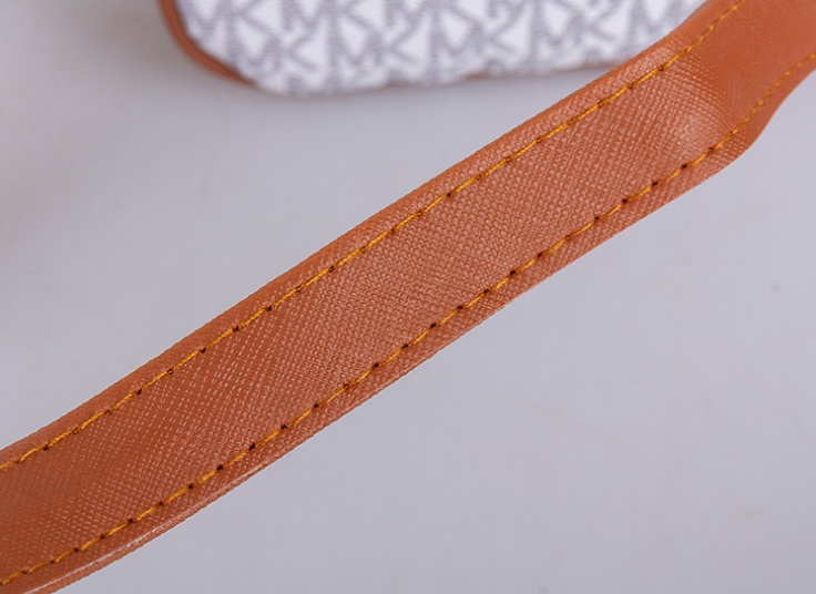 کیف دوشی زنانه Michael Kors