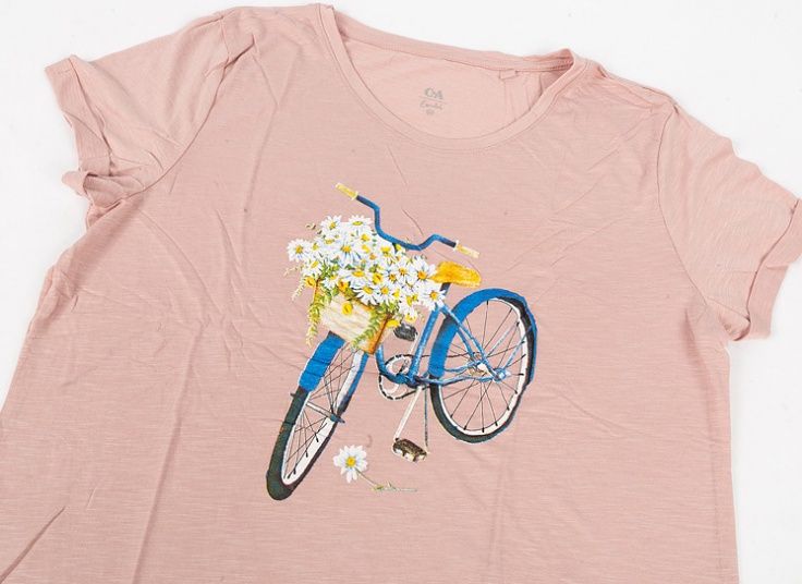 تیشرت زنانه طرحدار C & A