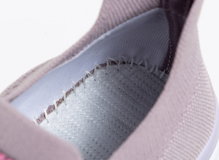 کتانی جورابی زنانه Skechers مدل 2258