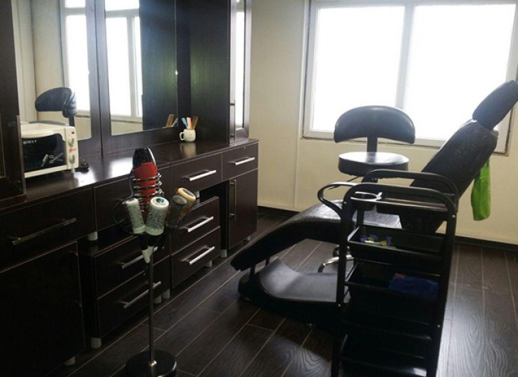 رنگ و مش سالن زیبایی دنیا