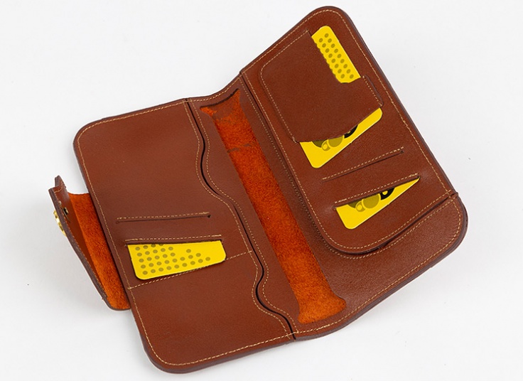 کیف پول چرمی دکمه نگینی