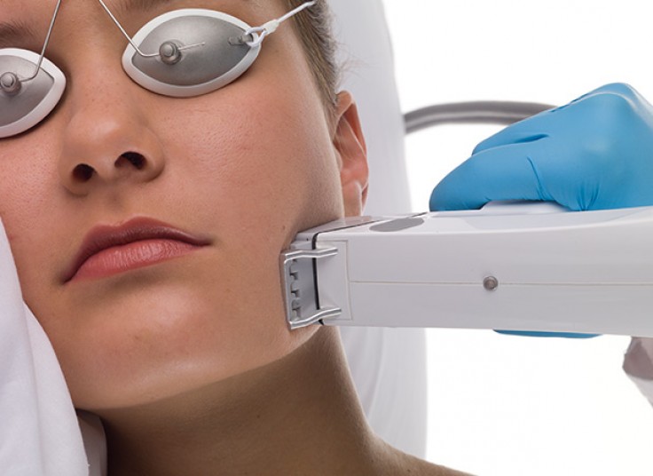 لیزر الکساندرایت آلما مرکز زیبایی صدف