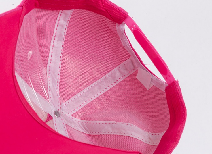 کلاه کپ پیرسینگ دار