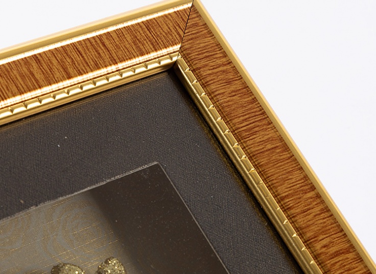 قاب دکوراتیو طرح گل