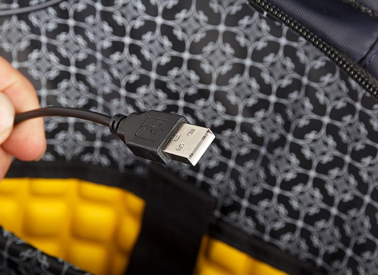 کیف کوله Caterpillar سری USB Edition