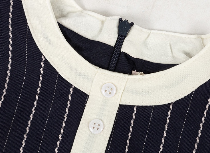 پیراهن دخترانه