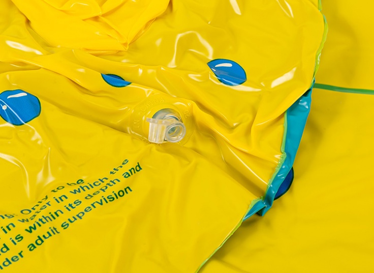 شناور بادی شورتی سایه‌بان‌دار