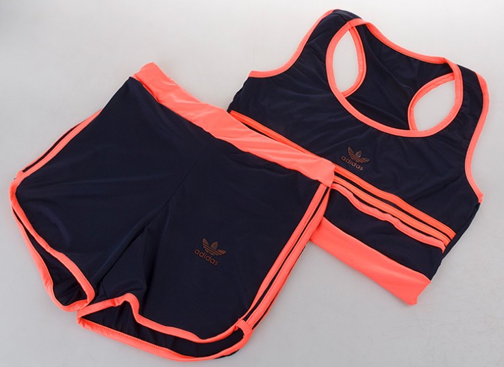 ست نیم تنه و شورتک طرح adidas