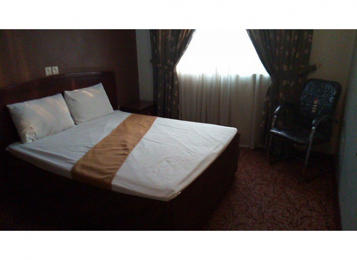 اقامت در هتل دو ستاره فجر