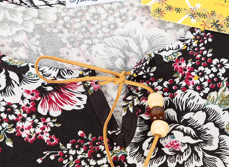 بلوز گلدار زنانه