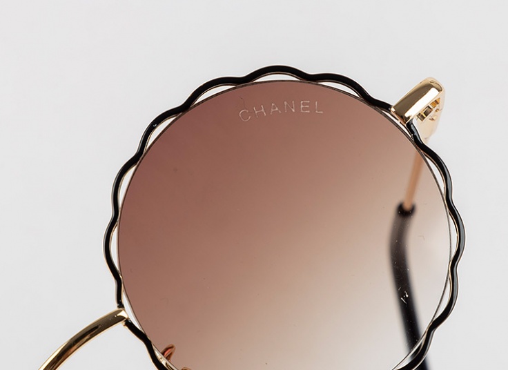 عینک آفتابی زنانه Chanel