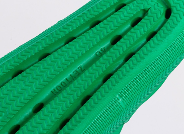 صندل زنانه لاانگشتی زیتون