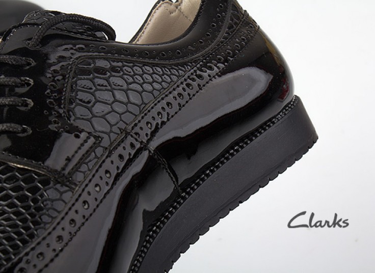 کفش مردانه هشت ترک Clarks