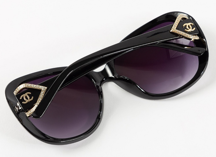 عینک زنانه طرح CHANEL