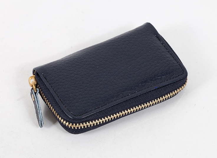 جاکارتی و کیف چرم طبیعی