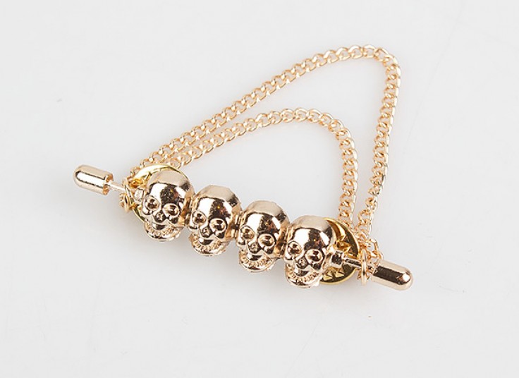 سنجاق سینه و کراوات