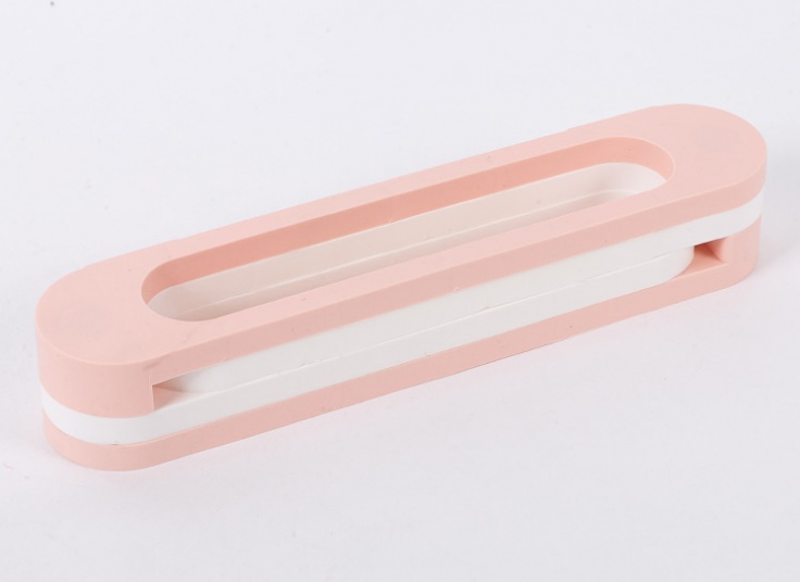 نگهدارنده دمپایی و حوله تاشو