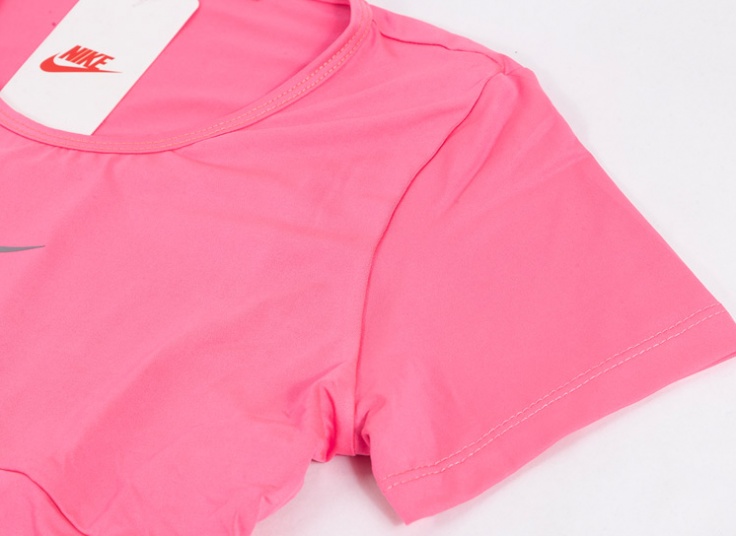 ست نیم تنه و شلوار Nike