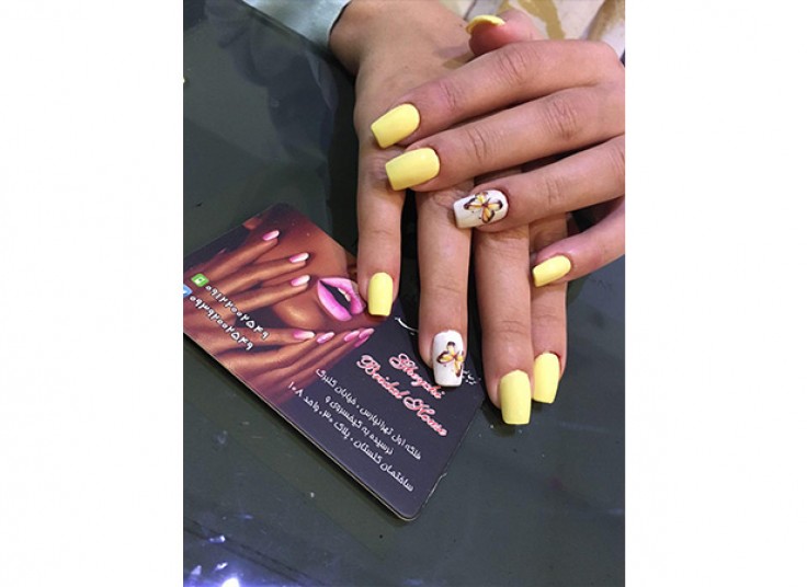 خدمات ناخن انستیتو زیبایی قیچی