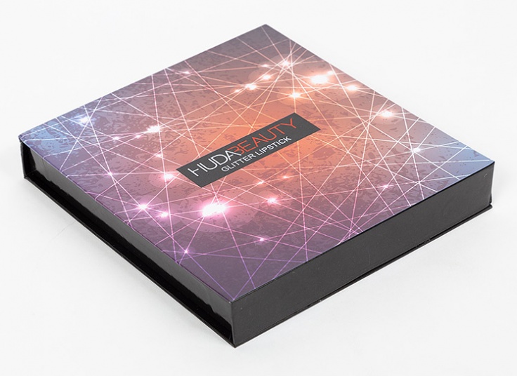 رژ لب گلیتری Huda Beauty