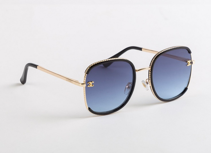 عینک آفتابی طرح Chanel