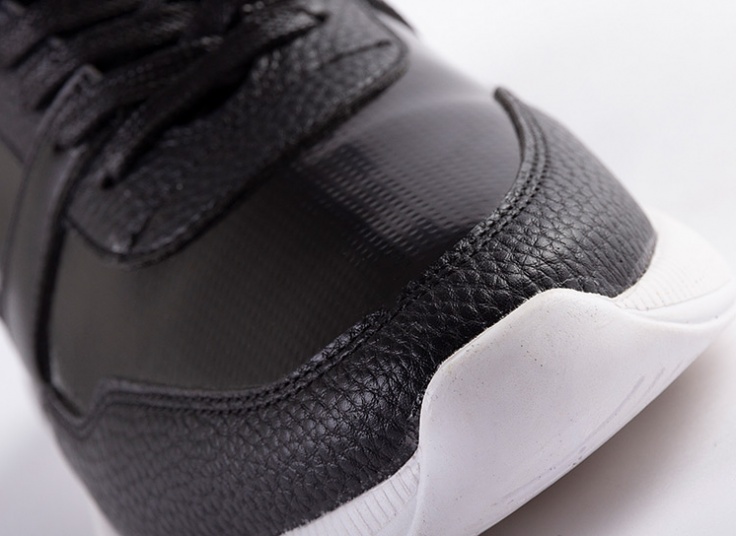 کفش مردانه طرح Under Armour