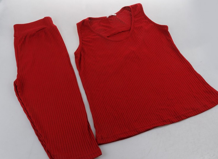 ست تاپ و شلوار برمودا زنانه