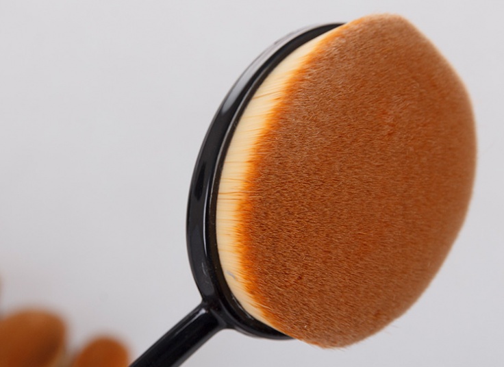 ست براش آرایشی چرمی Huda Beauty