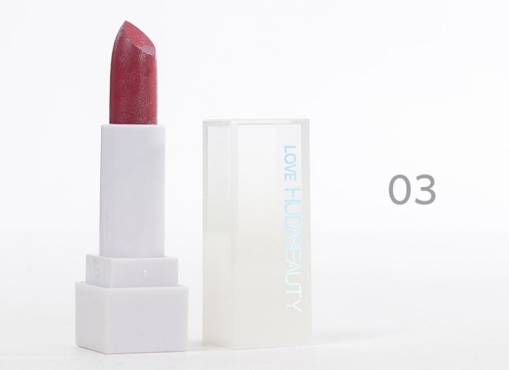 رژ لب شاین طرح Huda Beauty