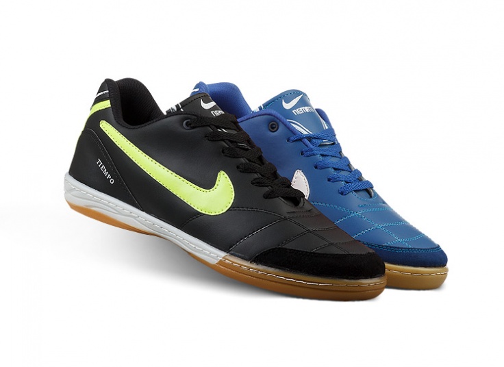 کفش فوتبالی طرح NIKE