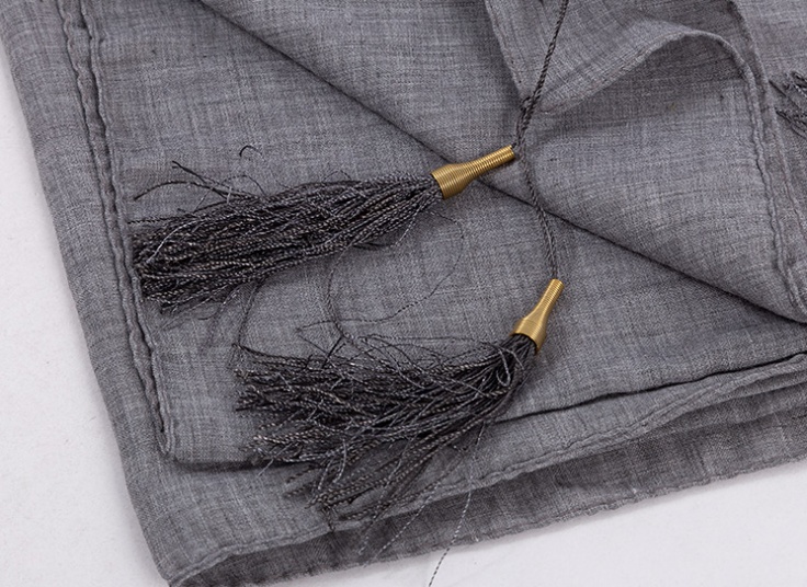 شال ساده منگوله دار