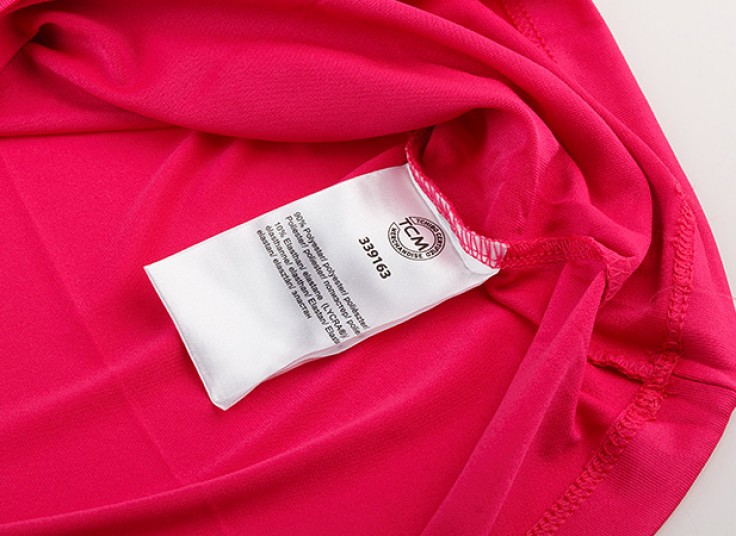 تاپ ورزشی زنانه Essentials