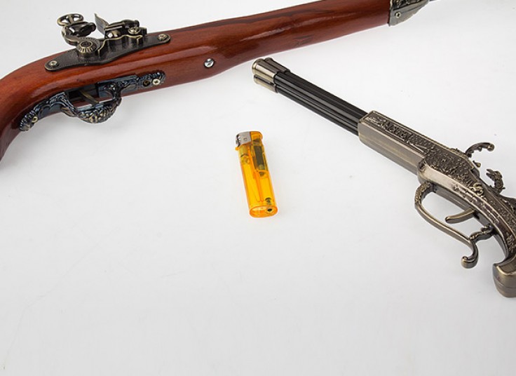 فندک اتمی طرح تپانچه