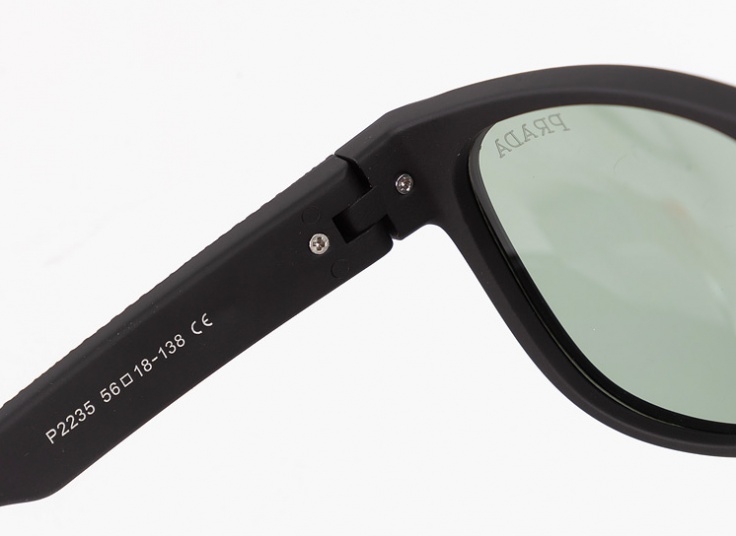 عینک آفتابی Prada مدل 2235