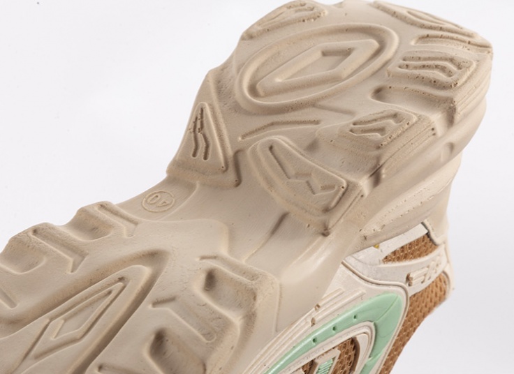 کتانی زنانه طرح New Balance