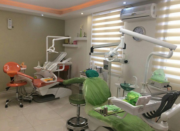 کاشت نگین دندان در دندانپزشکی رهبر