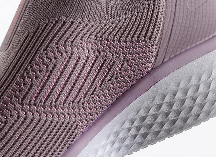 کتانی جورابی زنانه Skechers مدل 707