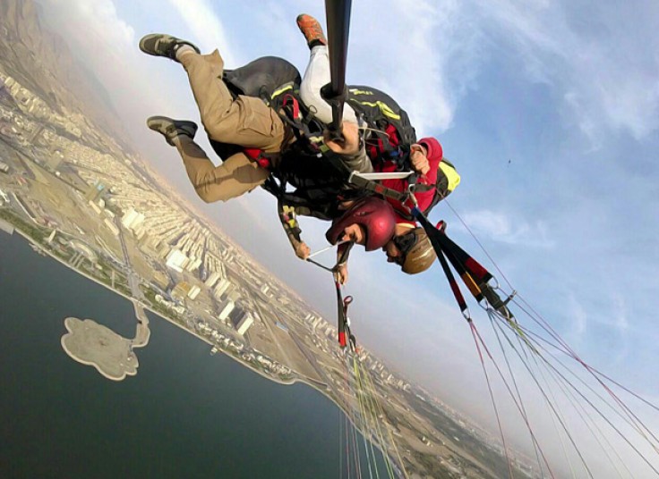 پاراگلایدر دوستی