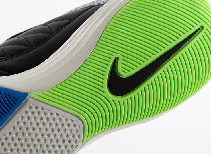 کتانی سالنی Nike LunarGato II 