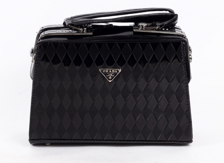 کیف زنانه ورنی Prada