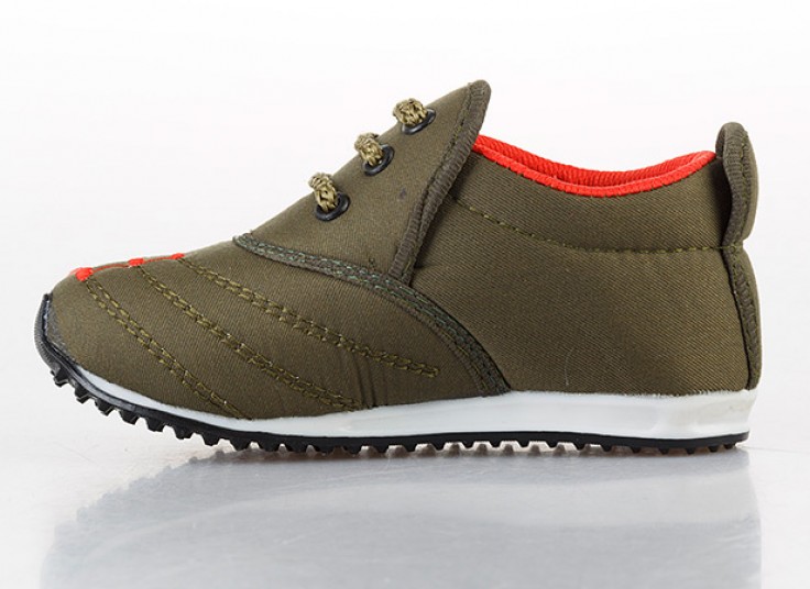 کفش بچگانه طرح adidas