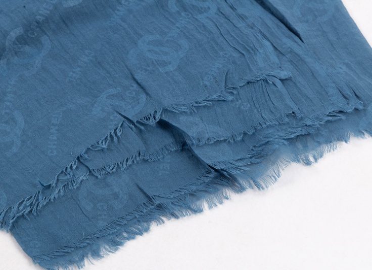 شال نخی طرح Chanel