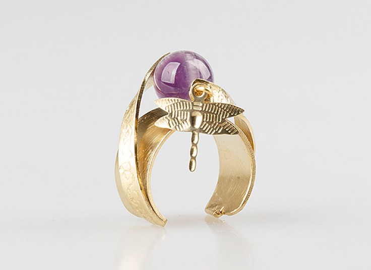 انگشتر ماه تولد