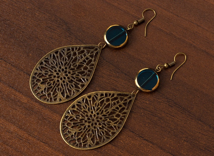 گوشواره برنزی