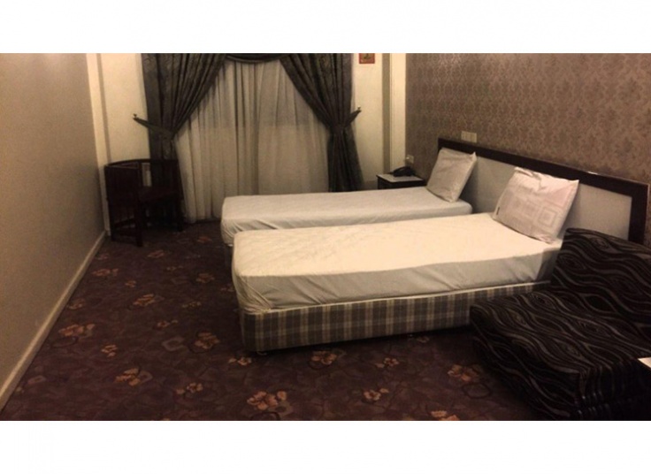 اقامت در هتل دو ستاره فجر