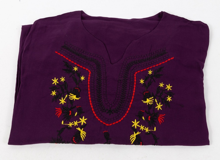 مانتو جلو بسته گلدوزی