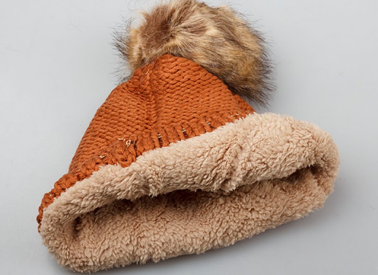 شال و کلاه بافت CAP