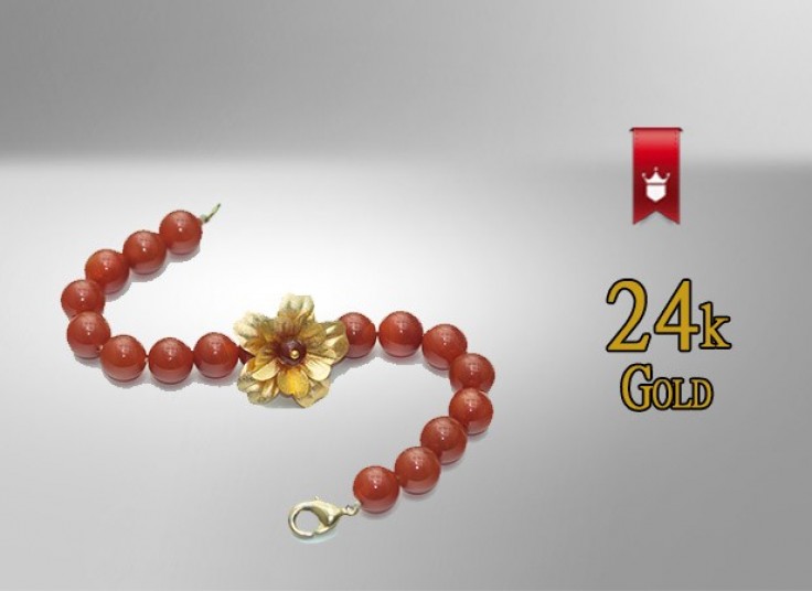 تخفیف ۴۹ درصدی دستبندهای سنگ با گل طلا