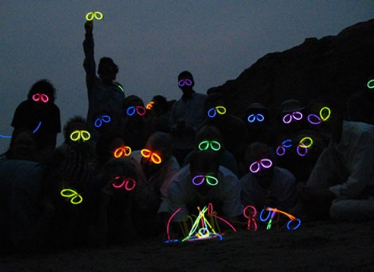 تخفیف 44 درصدی عینک درخشان جادویی popglo